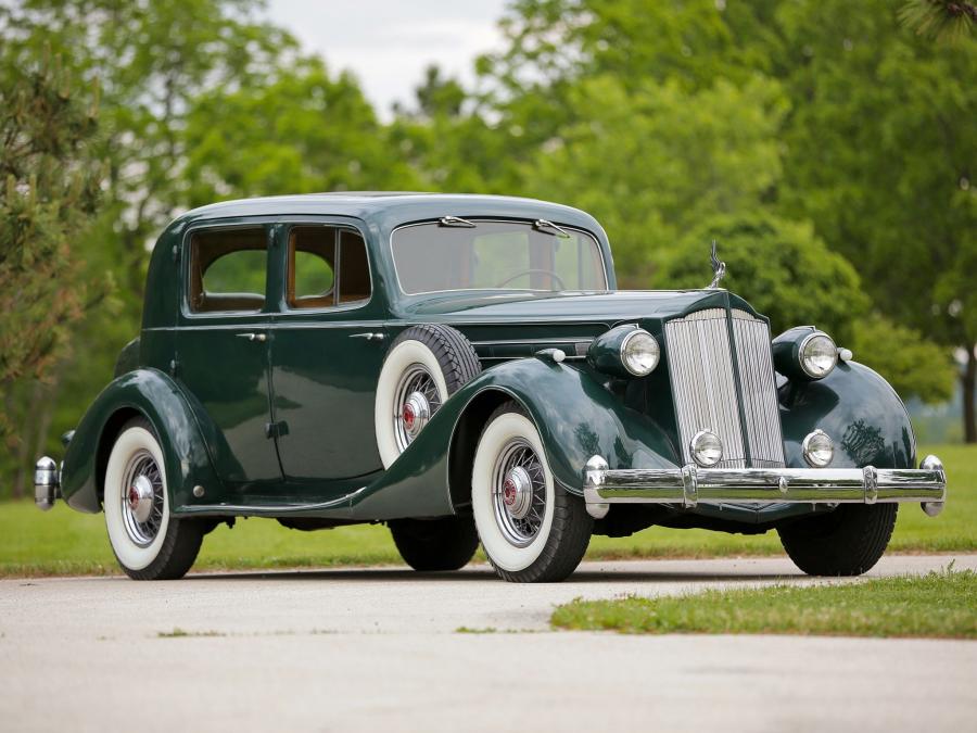 Packard Twelve Club Sedan '1936
